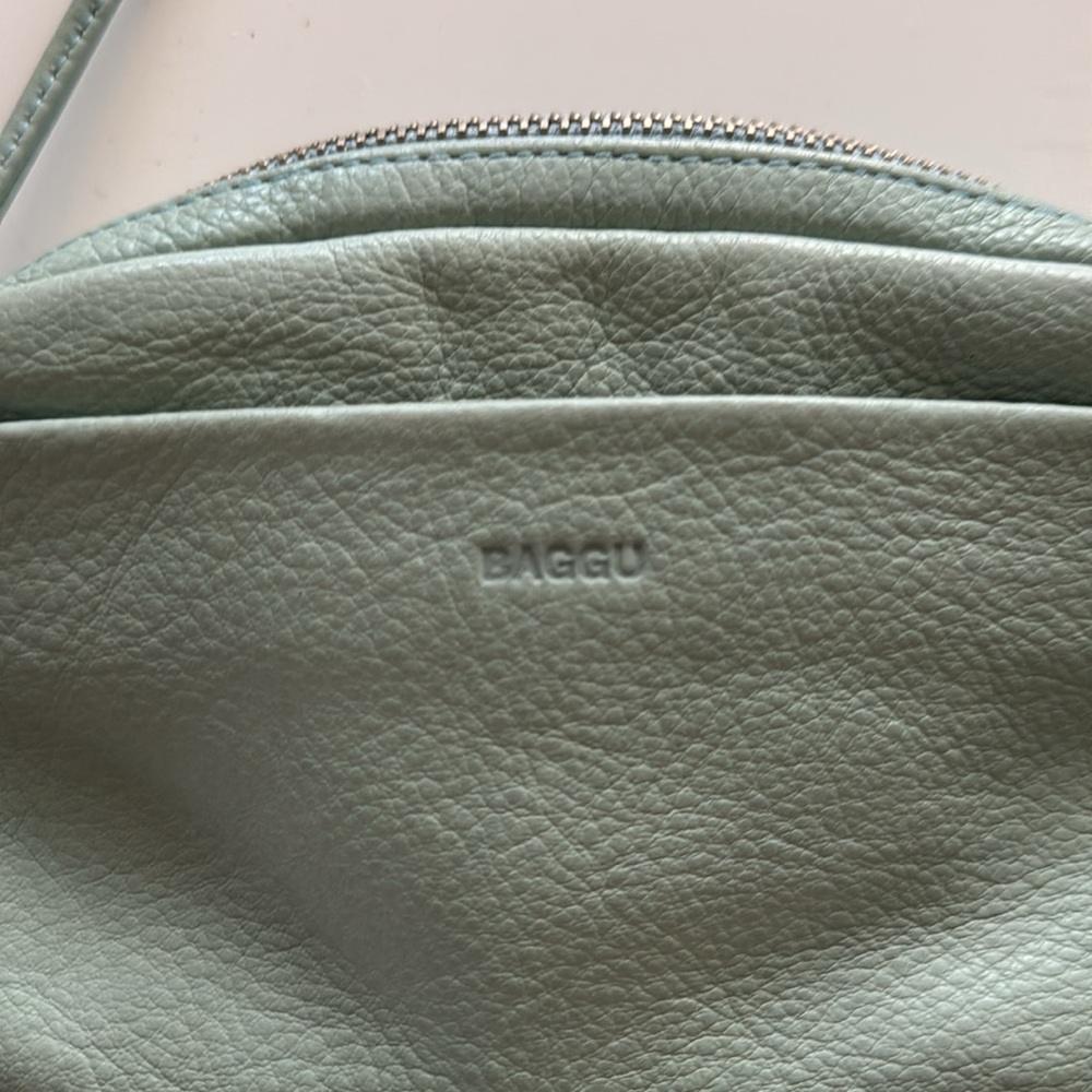 baggu mini leather crossbody bag - Picture 3 of 9